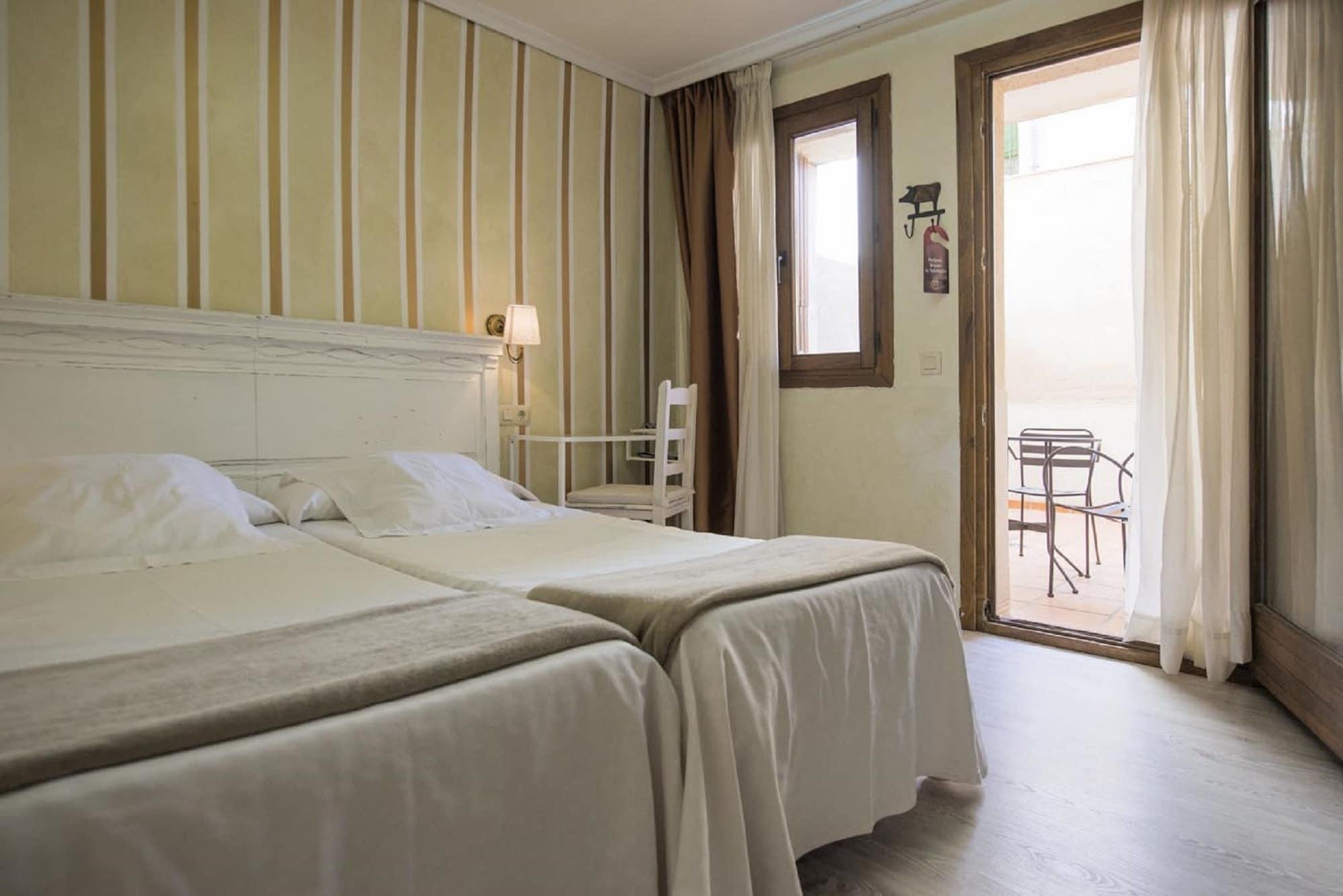 Hotel Yit Puerta Bisagra à Tolède Extérieur photo