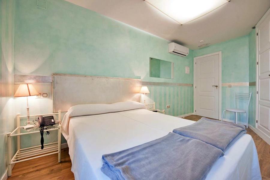 Hotel Yit Puerta Bisagra à Tolède Extérieur photo