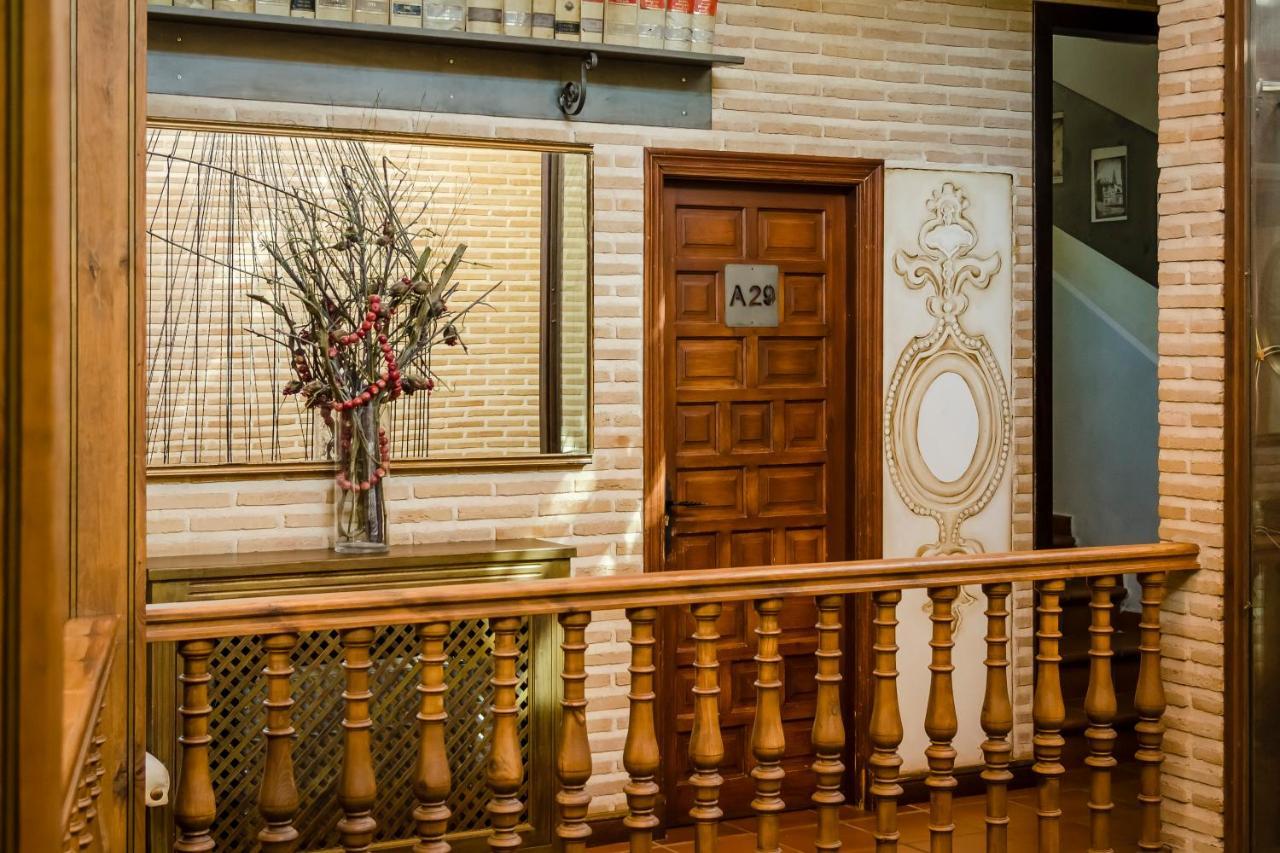 Hotel Yit Puerta Bisagra à Tolède Extérieur photo